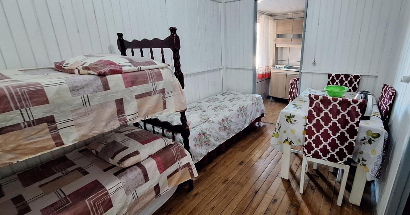 הוילה Casa De 2 Quartos Com 2 Ares-Condicionados Em Torres-Rs - Na Mais Bela Praia Gaucha - Cozinha - Banheiro - Tv Smart 32 E Wi-Fi - Estacionamento - Anfitria Superhost No Bnb מראה חיצוני תמונה